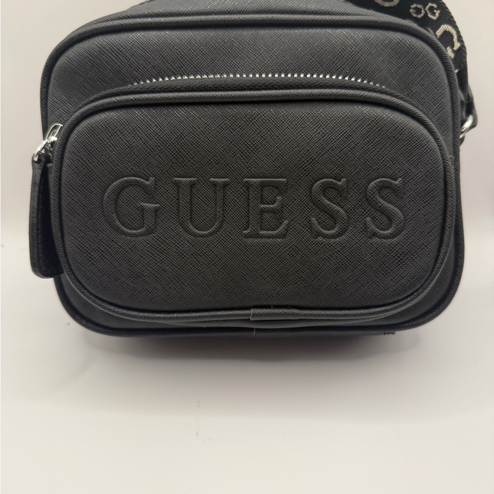 Guess Black Belt Bag Sleek Minimalist Design
